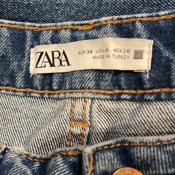 Zara high Rise jeans. EUC - Picture 5 of 5